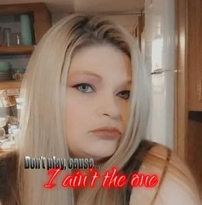 Meet your Posher, Crystal